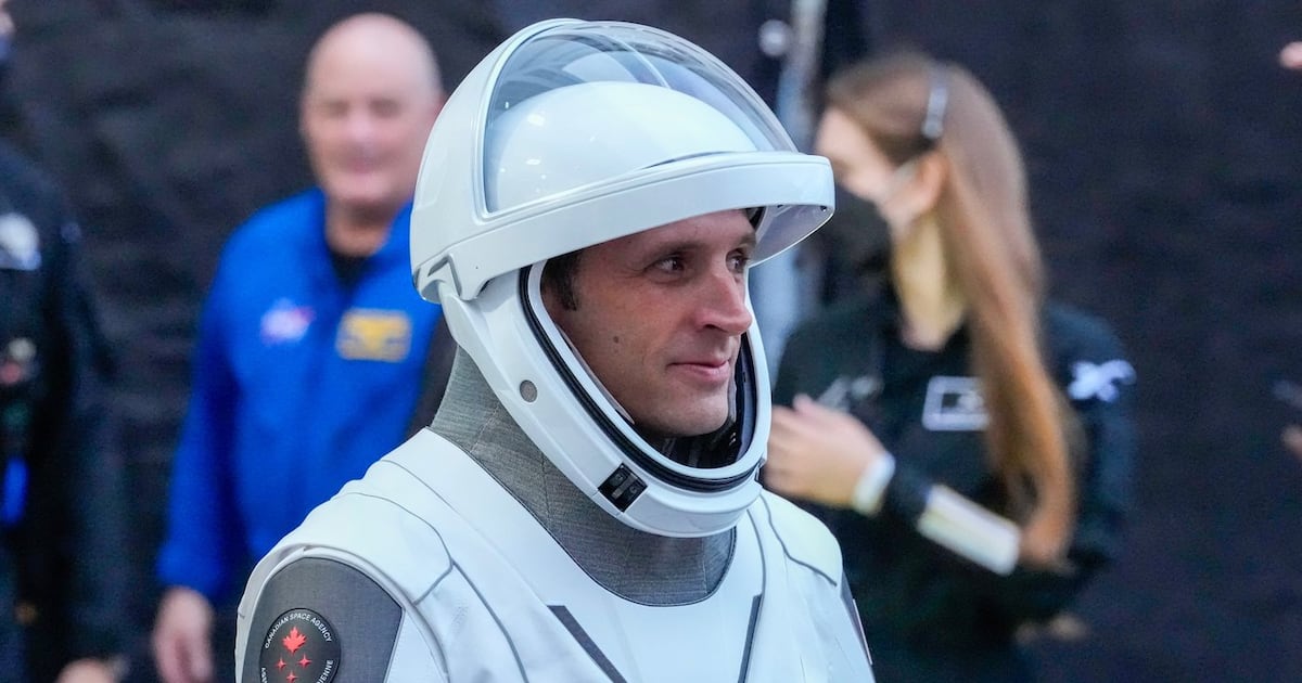 Astronaut says it's important there's a Canadian at the International ...
