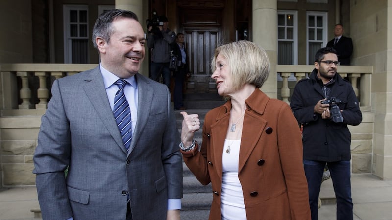 Frenemies for Canada: Ex-Alberta premiers join hands to keep province from separating