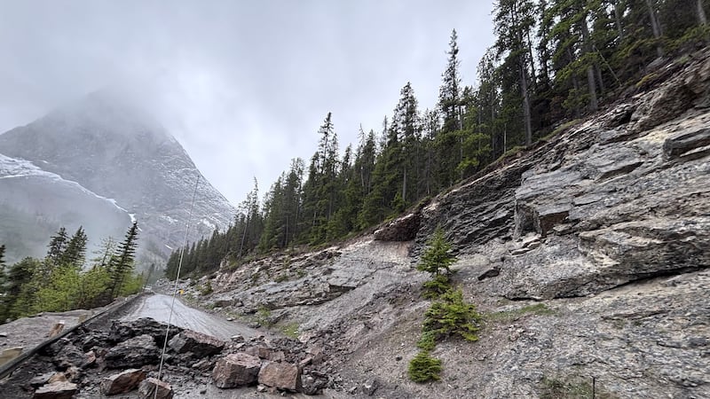 ‘It was insane’: Witness recalls Spray Lakes rockslide
