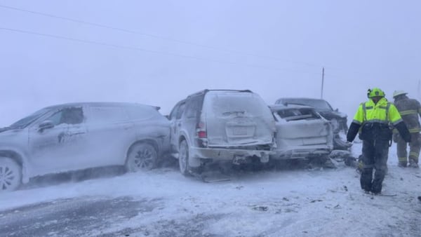 Five-vehicle collision closes Highway 23