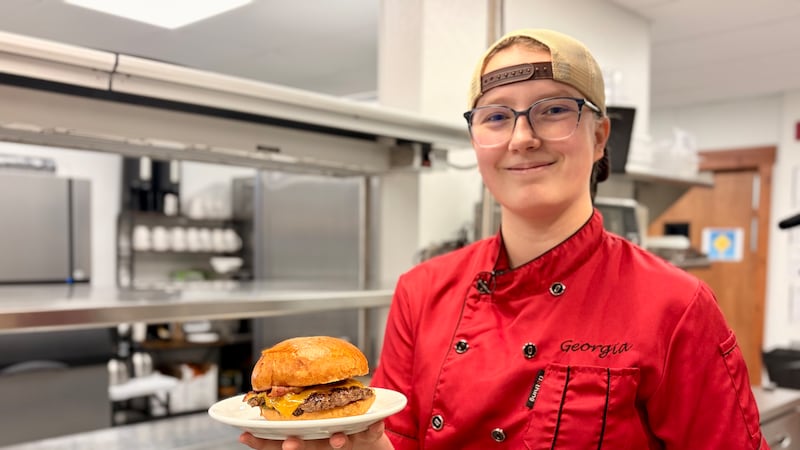 ‘Do what you love’: N.B. teen finds her calling after summer job sparks dream of becoming head chef