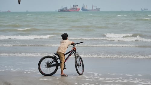 An Iranian port city feels the pain of Washington's tightening economic measures
