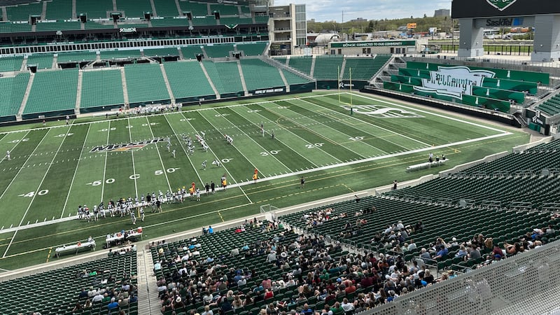 Families cheer on top Sask. high school football players at Senior Bowl Game