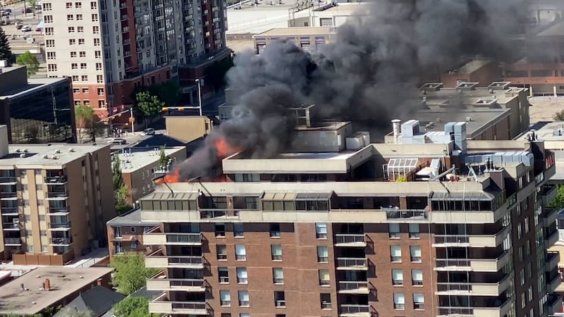 High rise fire in Beltline forces closure of part of 13 Ave. S.W.