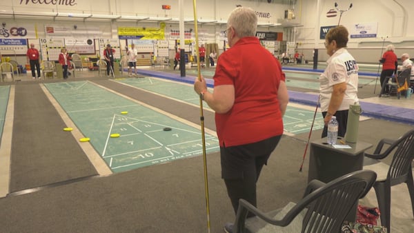 Best-on-best shuffleboard tournament in Beaumont pits Canada against U.S.