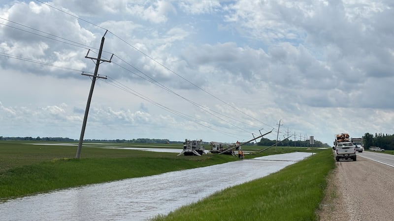 Power restored for 17,000 Manitobans, more expected today