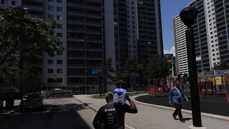 Hamilton to pilot bylaw to protect downtown renters from extreme indoor heat