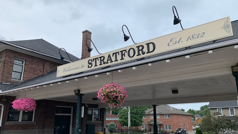 GO train service begins in Stratford