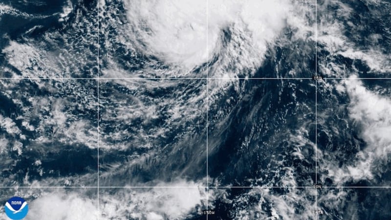 Hawaii’s Big Island lashed by rain and wind as Tropical Storm Lala closes in