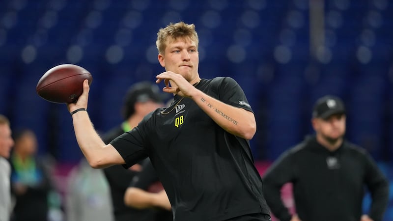 Canadian quarterback Taylor Elgersma signs deal with Winnipeg Blue Bombers