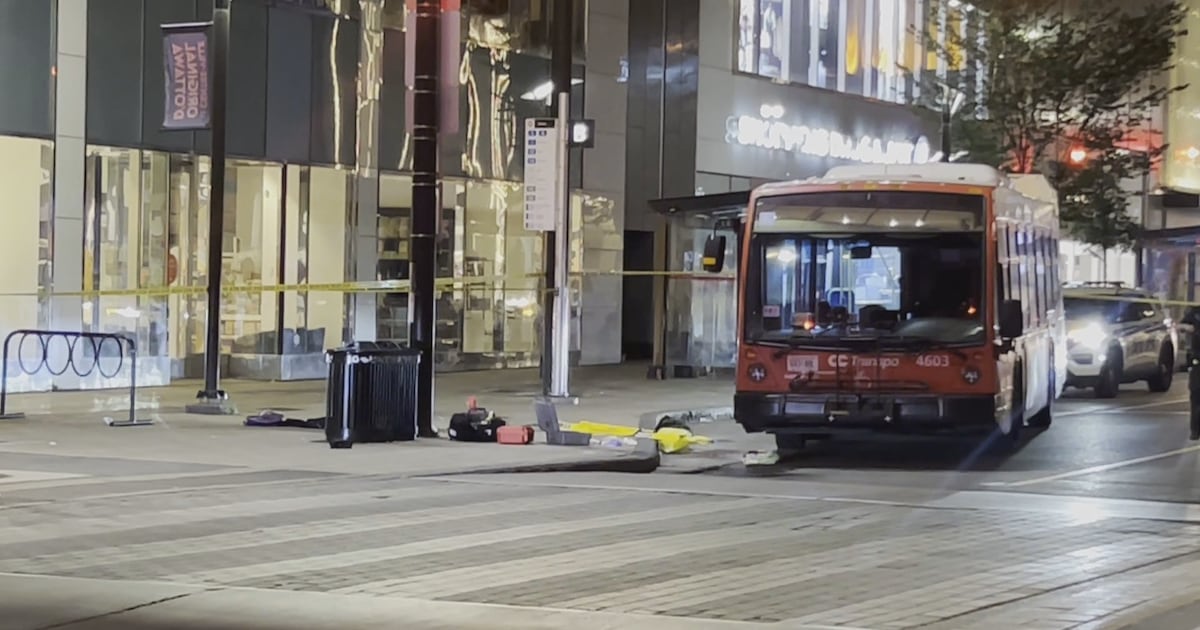 Woman treated for serious injuries following Rideau Street stabbing - CTV News