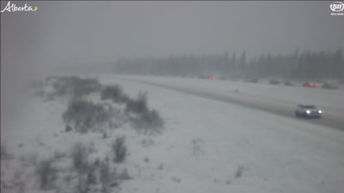 ‘Extremely poor’ road conditions near Fort McMurray prompt warning from RCMP