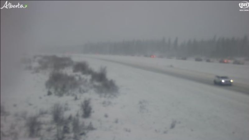 ‘Extremely poor’ road conditions near Fort McMurray prompt warning from RCMP