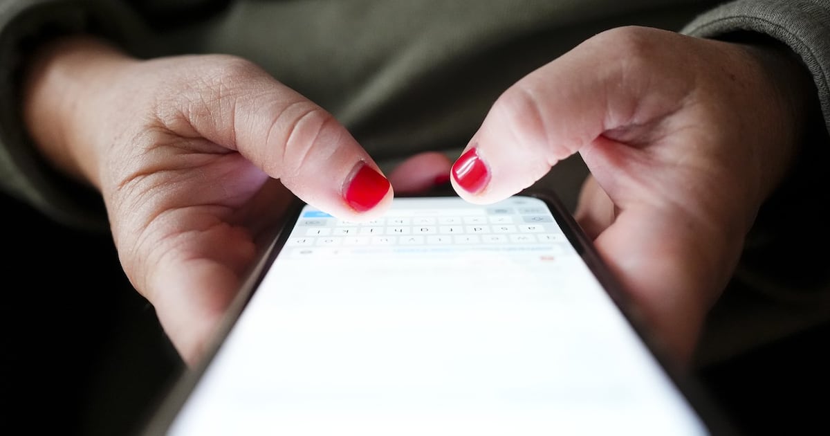 Screen time limits not enough to tackle problematic social media use: ...