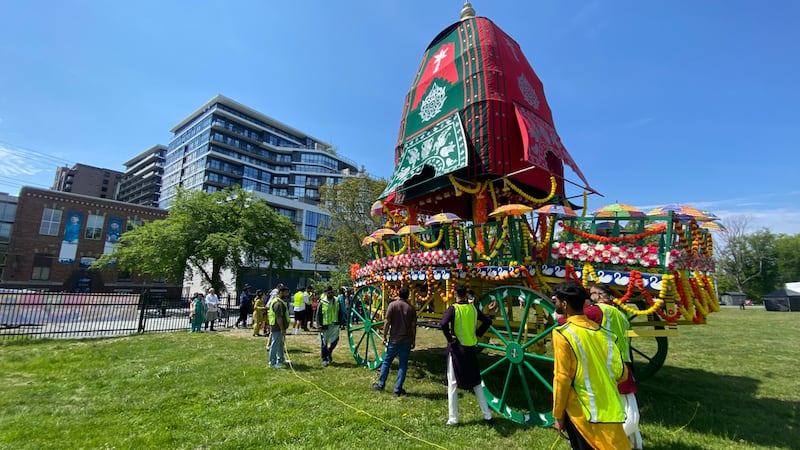 Thousands gather for Festival of Chariots in Halifax