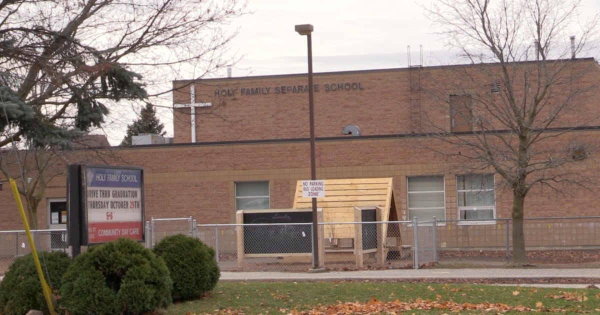 Police investigation prompts hold and secure at Paris, Ont. school