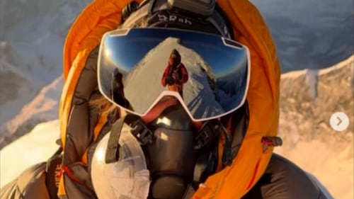 Pointe-Claire woman with Stage 4 cancer climbs Mount Everest