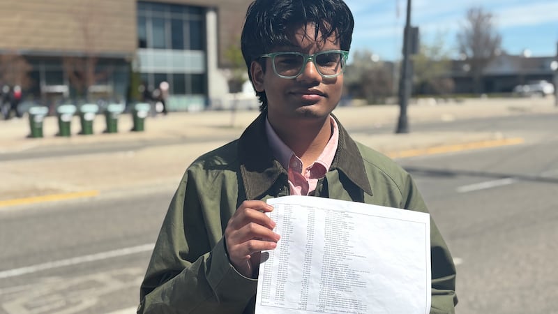 Top stories of the week: Waterloo student files FOI request, Waterloo bank shooting, and Jarvis man winning $44 million lottery