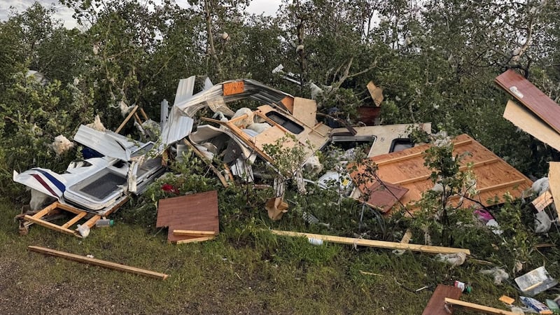 ‘The whole sky started swirling’: Tornado touches down at eastern Alberta campground