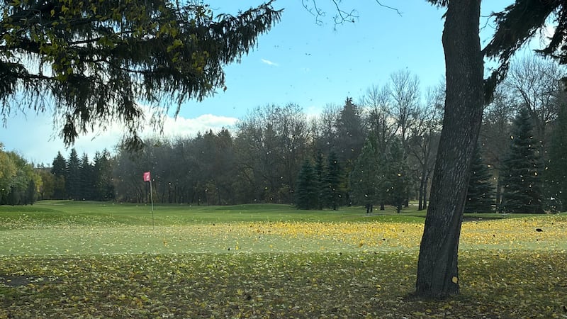 Golf season winds down, but some courses could stay open into November