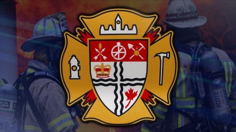 One dead following townhouse fire on Ottawa’s Russell Road