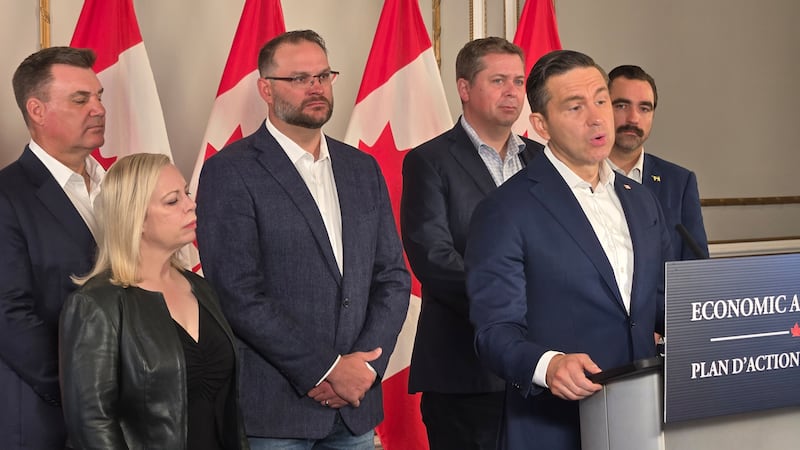 Poilievre calls for transparency on rejected trade deal during Regina visit