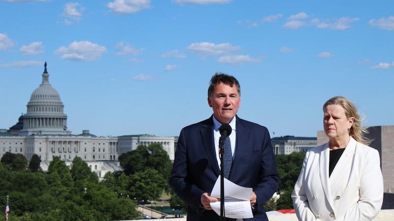 Canada-U.S. trade negotiators to meet again today