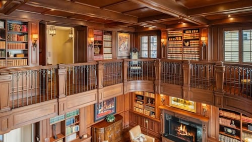 Inside 12231 Lake Louise Way S.E., in Calgary, Alta. (Realtor.ca)