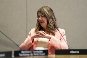 Advocates Call for New Conditions on Federal Health Care Funding