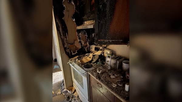 Mother and young child jump from third-storey window in Manitoba community to escape fire