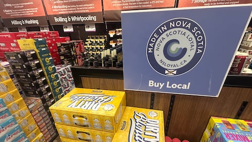 ‘I’m not gonna buy it’: Maritimers react as U.S.-Canada liquor trade talks unfold