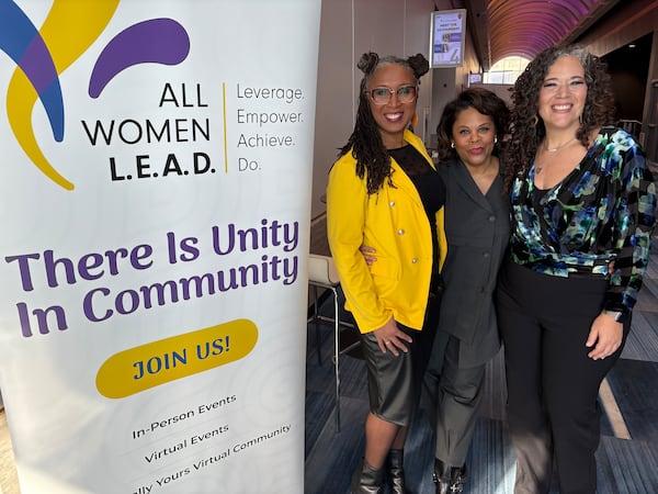Hundreds gather in London, Ont. to celebrate women in leadership