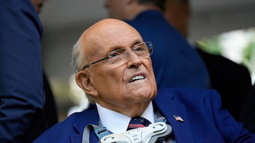 Giuliani returns to his show after viral pneumonia hospitalization