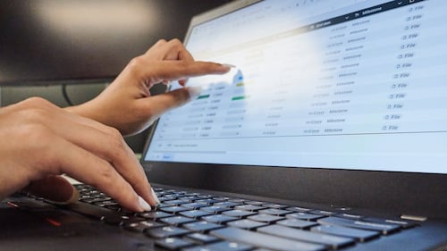 Federal government needs more desk space as public servants return to office: PSPC