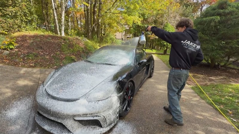 Nova Scotia teenager turns love of cleaning cars into business