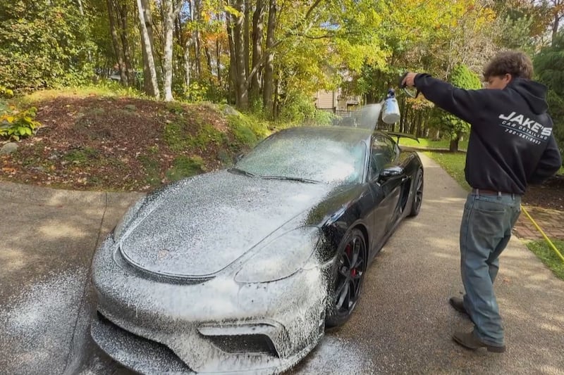 Nova Scotia teenager turns love of cleaning cars into business