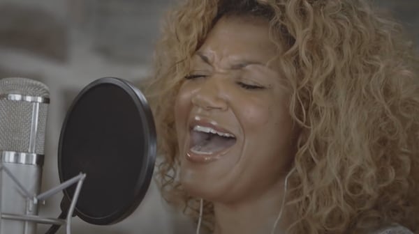 Measha Brueggergosman-Lee brings Christmas tour back to Nova Scotia