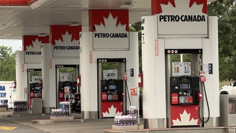 Ottawa gas prices to increase 3 cents a litre heading into the long weekend