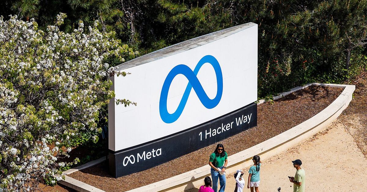 Meta transfers top engineers into new AI tooling team