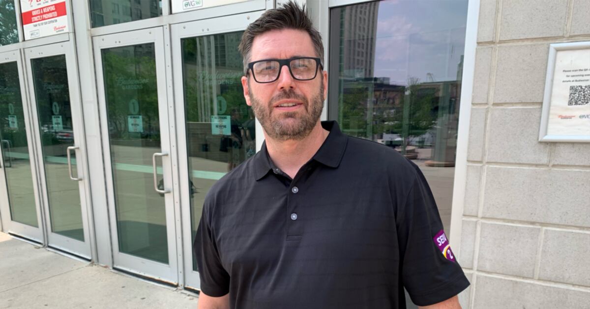 Mike Labat Labatt Brewing Company workers vote in favour of new deal