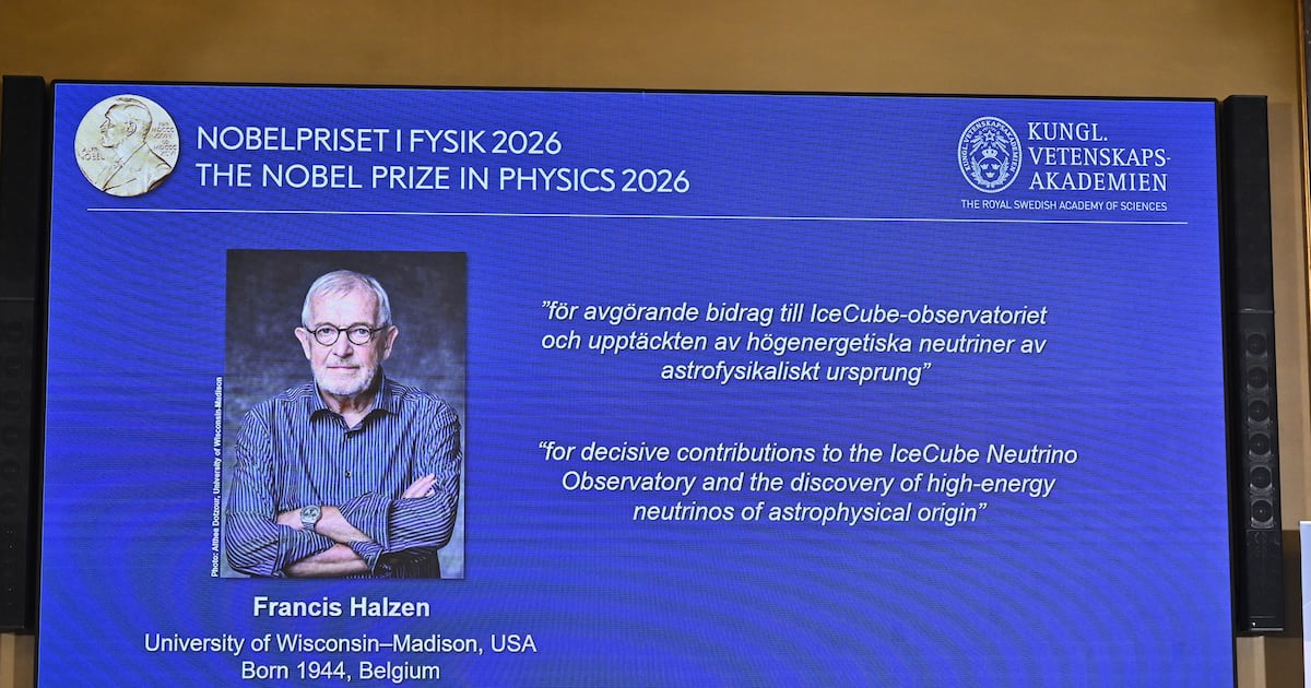 Wissenschaftler, der mysteriöse Geisterteilchen im antarktischen Eis ...