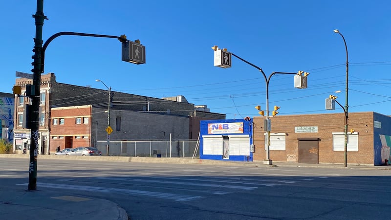 Winnipeg police investigating fatal crash involving a pedestrian