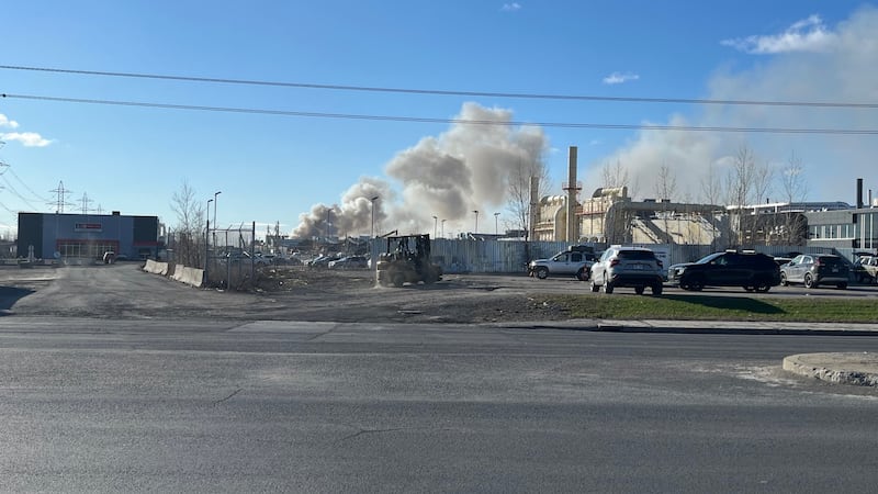 Fire at metal recycling yard in Montreal