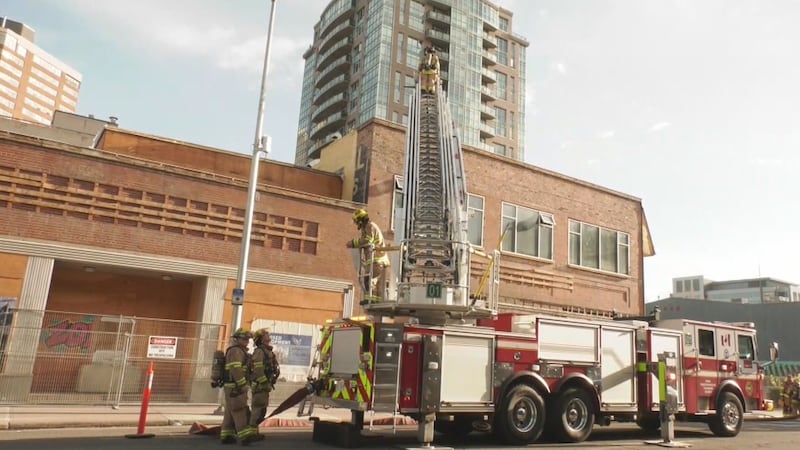 Calgary Fire Department extinguishes blaze in the Beltline