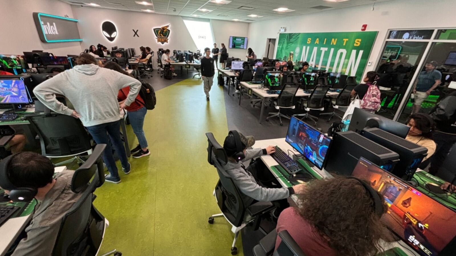 Esports Computer Lab St. Clair College and Alienware Gaming open new esports gaming lab