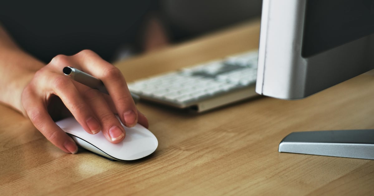 Don't Pause Your Summer Job Search: Expert Tips to Keep Momentum