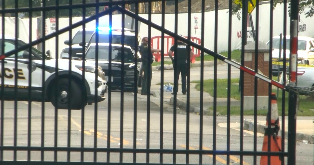 Photo: ctvnews.ca Police investigate the scene of a shooting on the campus of Virginia State University on Saturday, Aug. 15, 2026 in