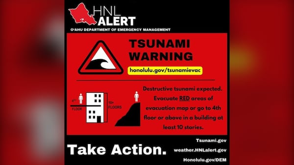 WATCH: Blaring sirens and gridlocked streets as tsunami warning sparks evacuations in Hawaii