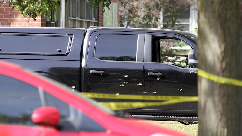 Suspect in Ontario synagogue shooting dead