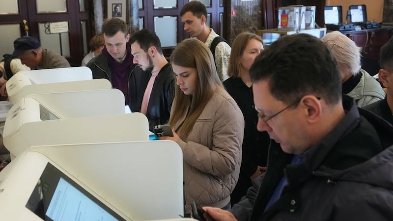 Russia begins 3 days of voting in a parliamentary election set to cement the Kremlin’s power